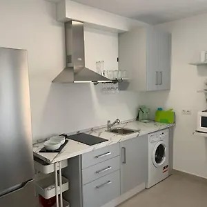 Beachfront Center Apartamento Estepona